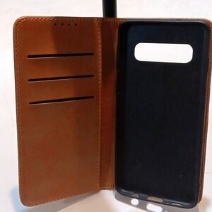 NWT Samsung S10 case & cover w bill slot & three credit card slots faux leather